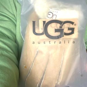 UGG gloves